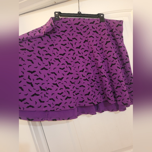 Torrid Purple And Black Bats Skater Skirt Womens Size 3xl - Picture 2 of 5